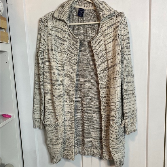 GAP | Women's grey and white Cream Sweater - long knit with pockets - XS to med - Picture 1 of 6